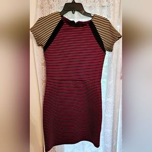 Lucca Couture body con dress
